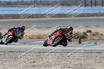 media/Nov-16-2025-Race Pace (Sun) [[8c5fa54630]]/Verified Riders/3-Turn 14 (1045am)/